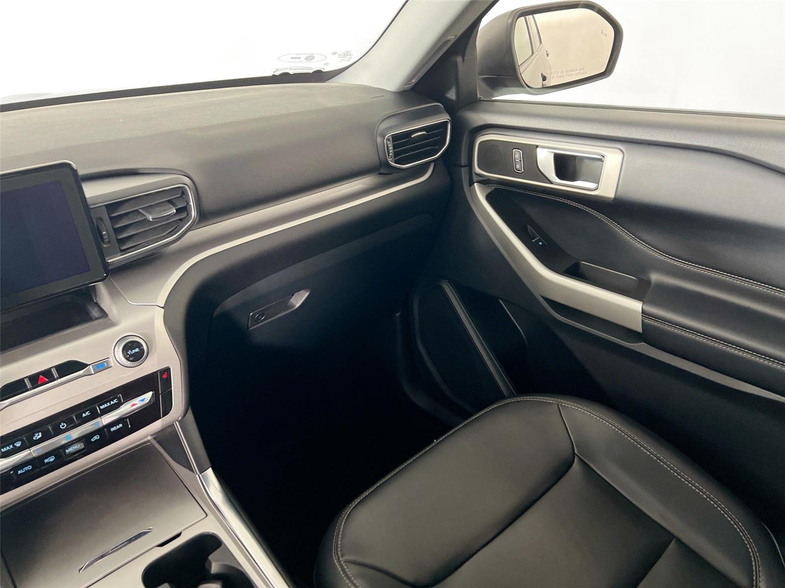 2022 Ford Explorer XLT - Photo 23