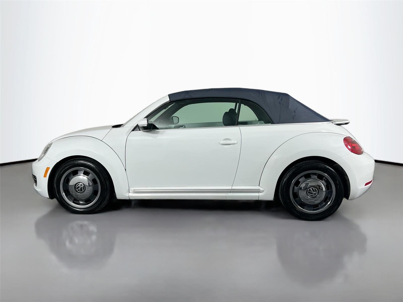 2016 Volkswagen Beetle 1.8T photo 3