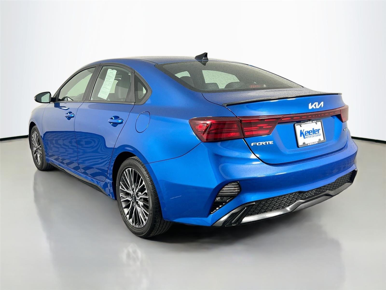 2022 Kia Forte GT-Line photo 4