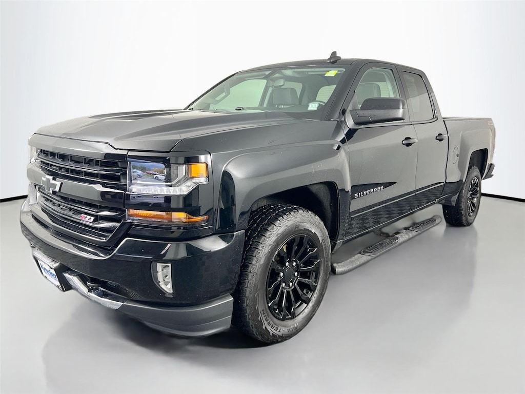 Used 2017 Chevrolet Silverado 1500 LT w/1LT Truck Double Cab