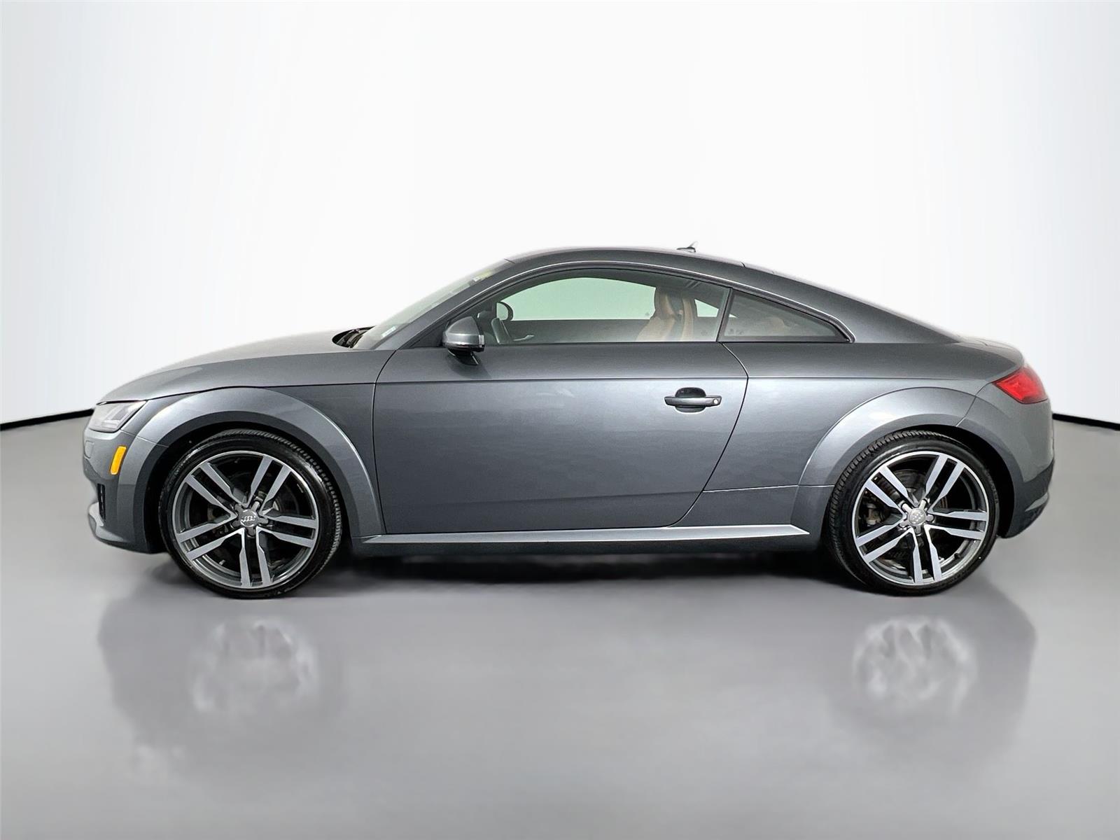 2018 Audi TT 2.0T Quattro photo 3