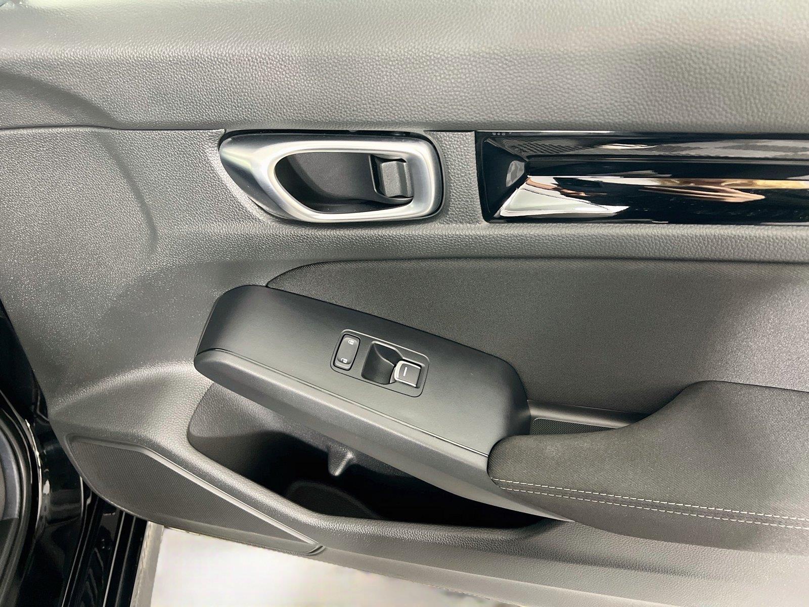 2024 Honda Civic EX - Photo 31