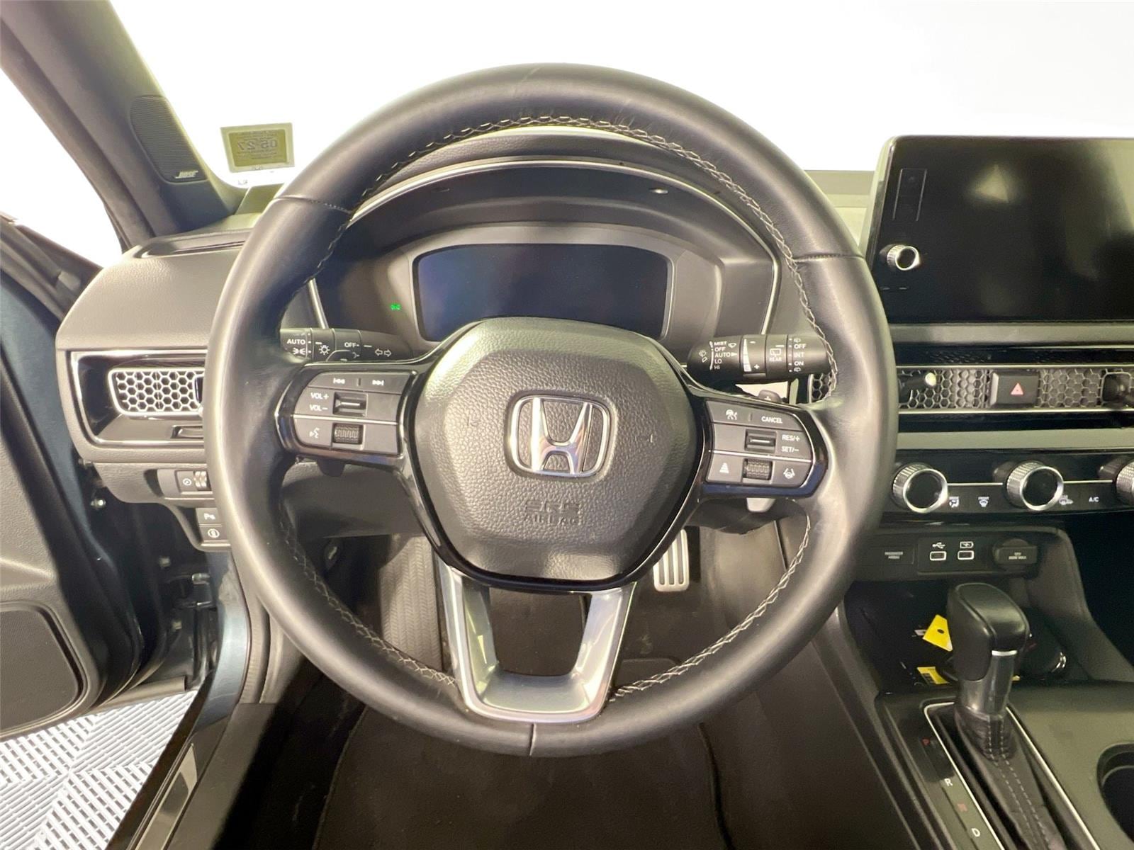 2023 Honda Civic Hatchback Sport Touring - Photo 11