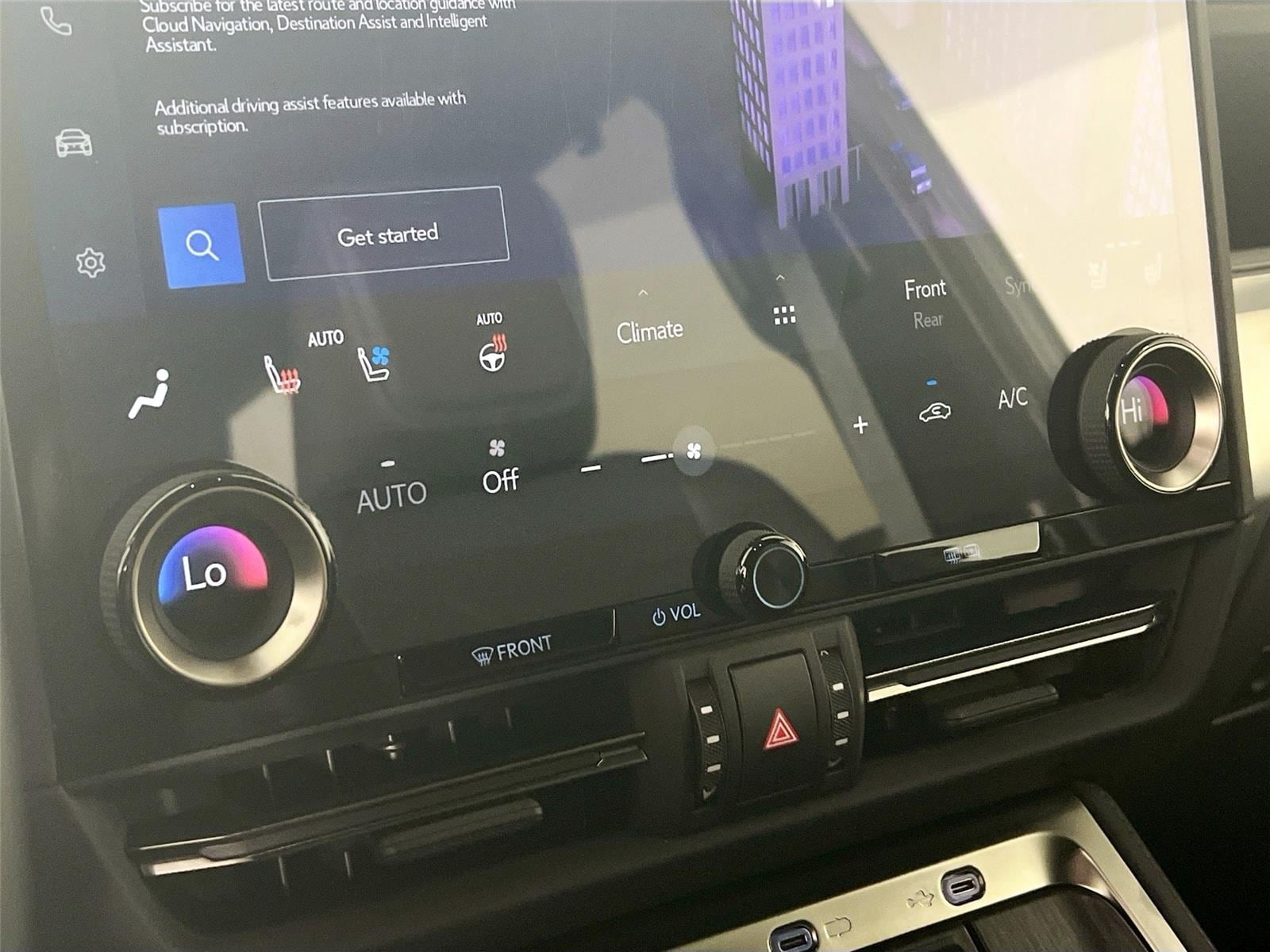 2025 Lexus GX Luxury - Photo 13