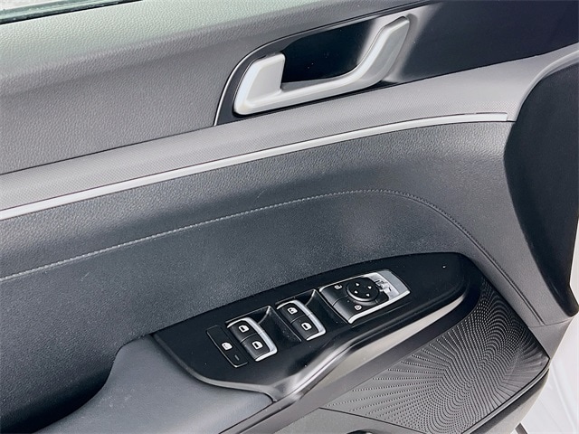 2024 Kia K5 GT-Line photo 18