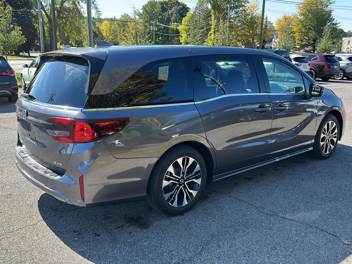 2026 Honda Odyssey Elite photo 3