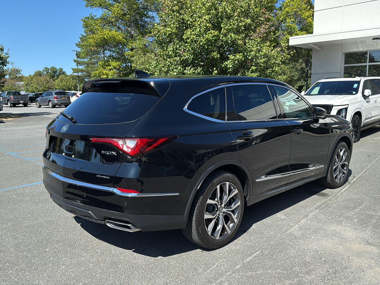 2024 Acura MDX SH-AWD Technology photo 2