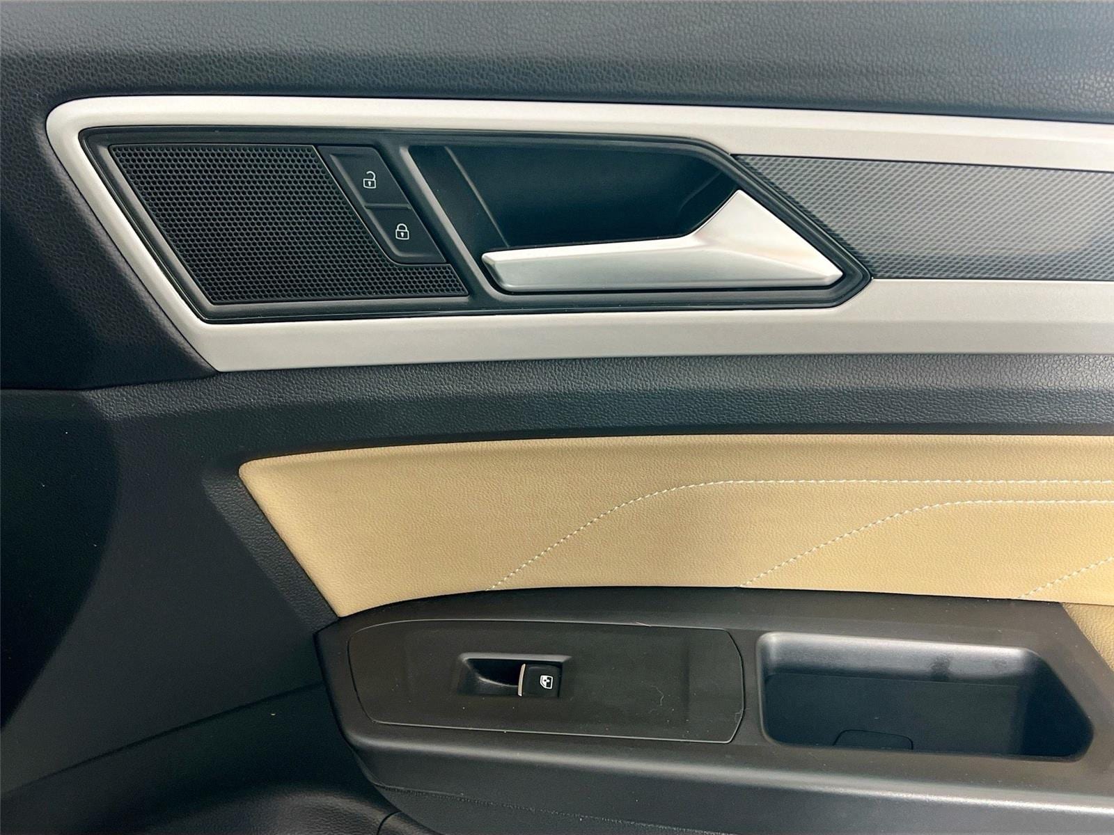 2022 Volkswagen Atlas Cross Sport SE w/Tech - Photo 30