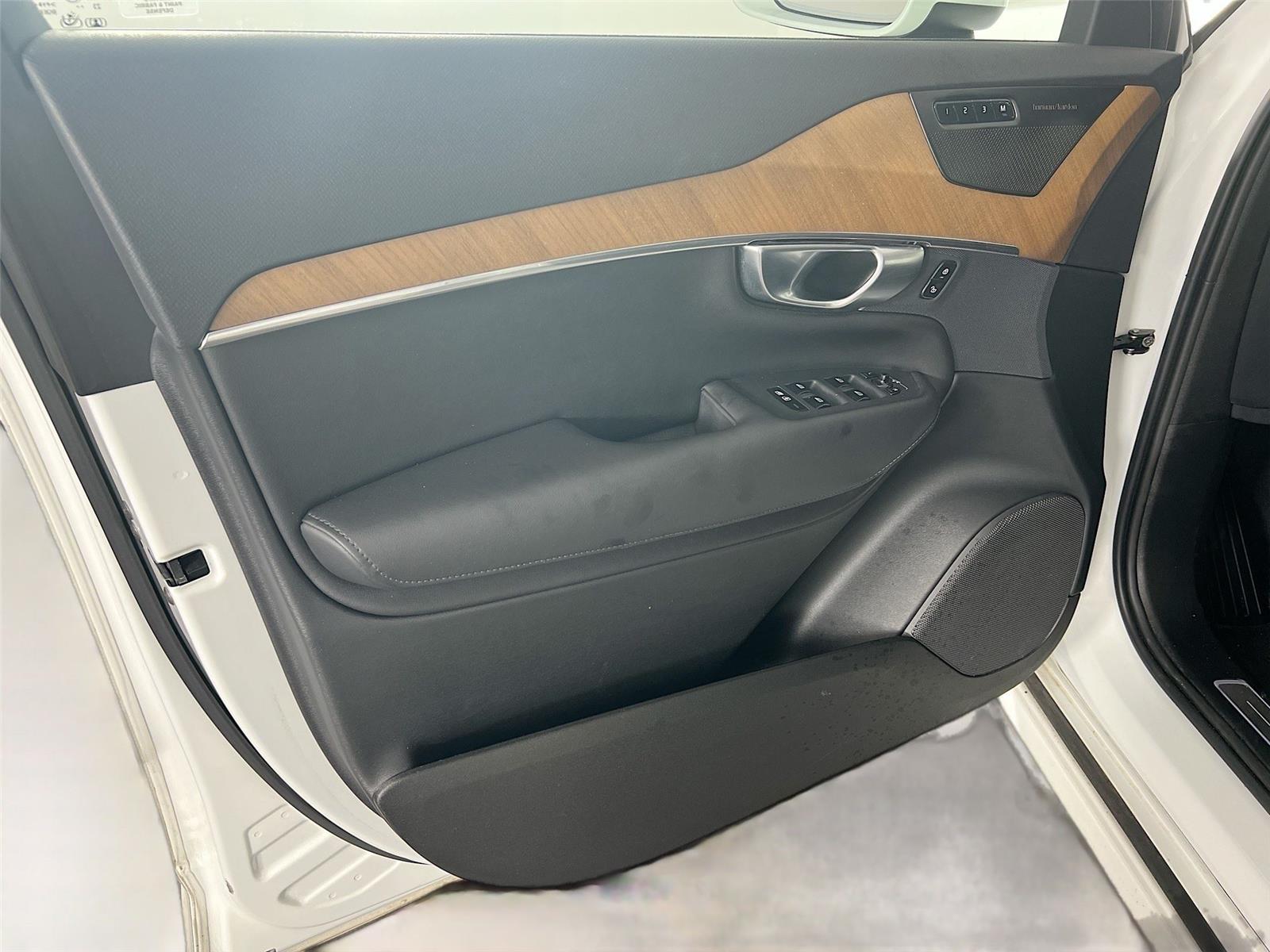 2024 Volvo XC90 Plus - Photo 18