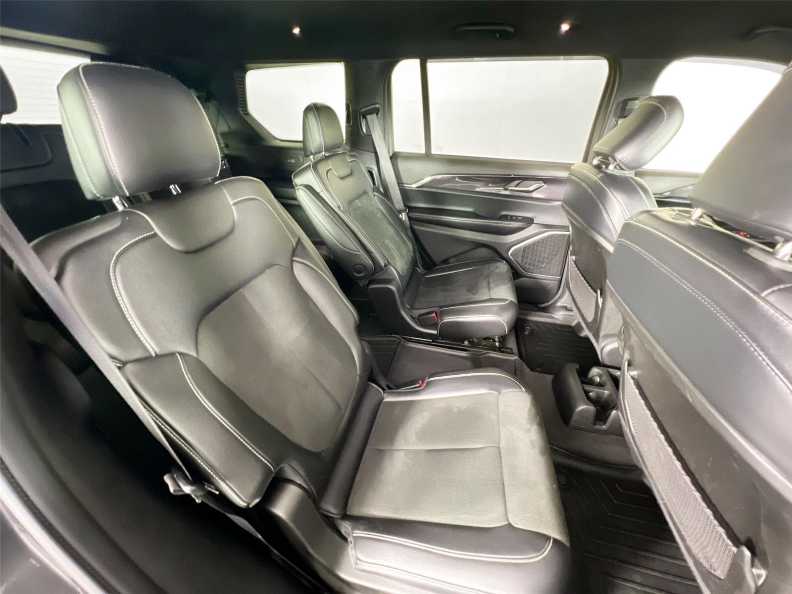 2021 Jeep Grand Cherokee L Altitude - Photo 28