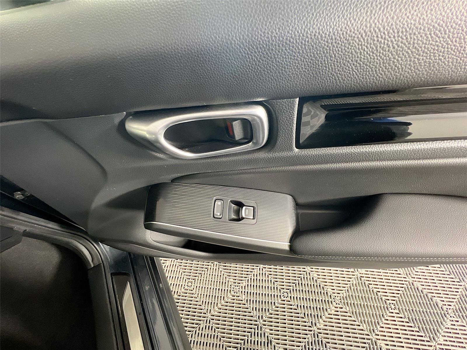 2023 Honda Civic Hatchback Sport Touring - Photo 31