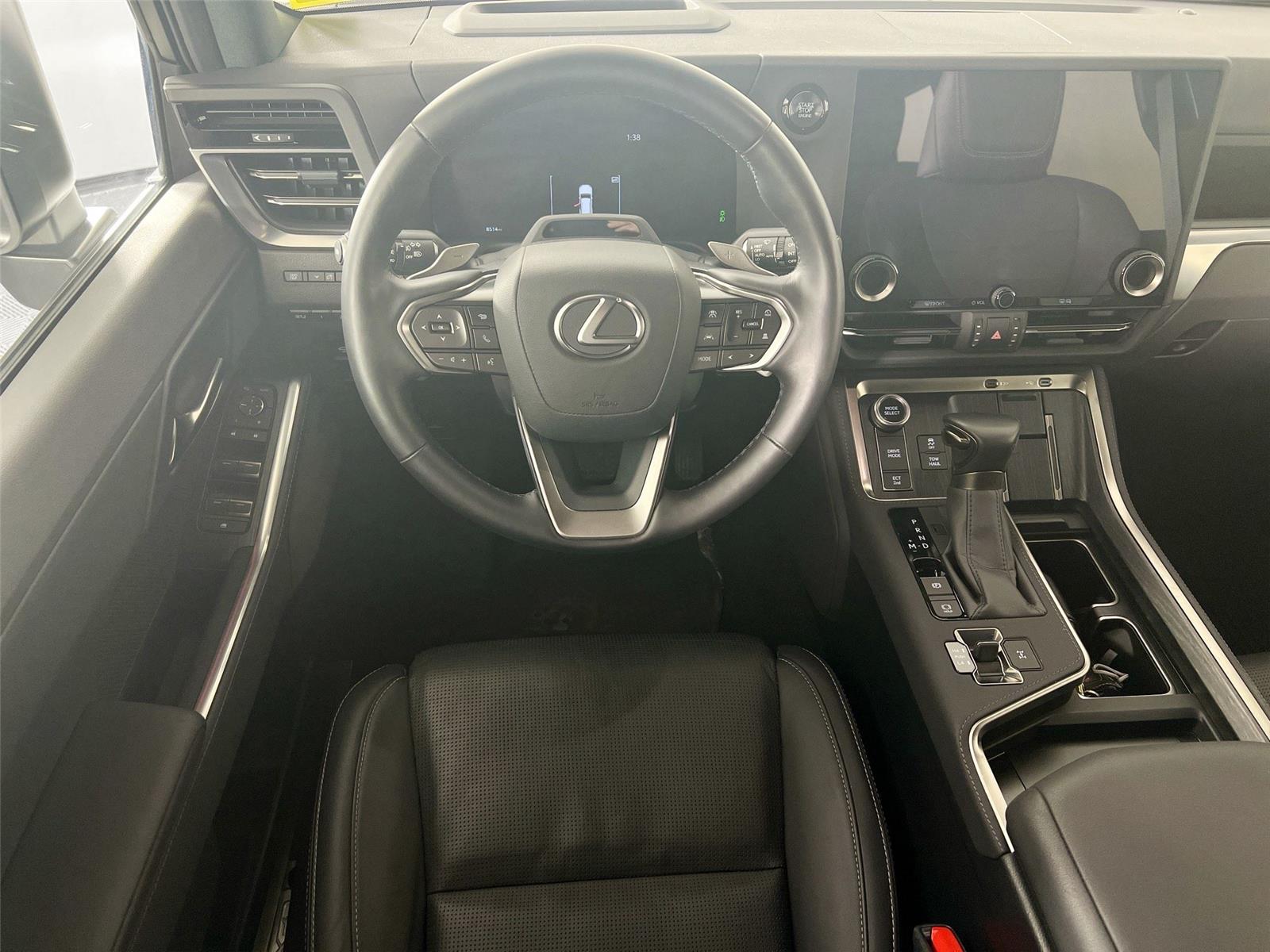 2025 Lexus GX Luxury - Photo 21