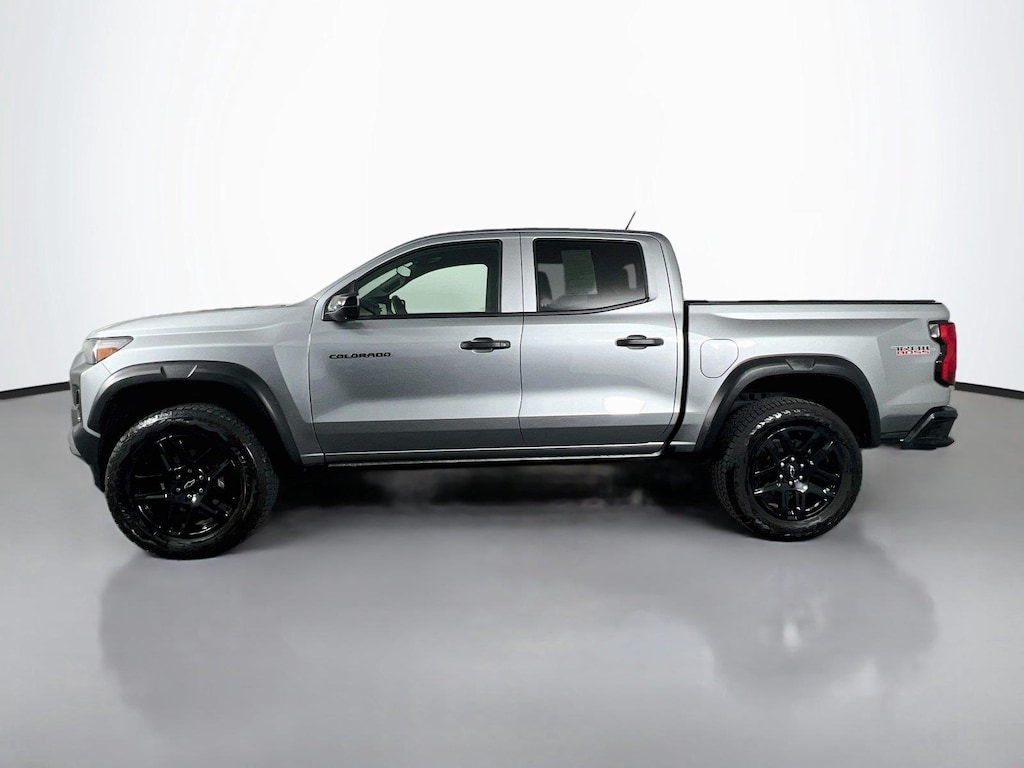 Used 2025 Chevrolet Colorado Trail Boss Truck Crew Cab