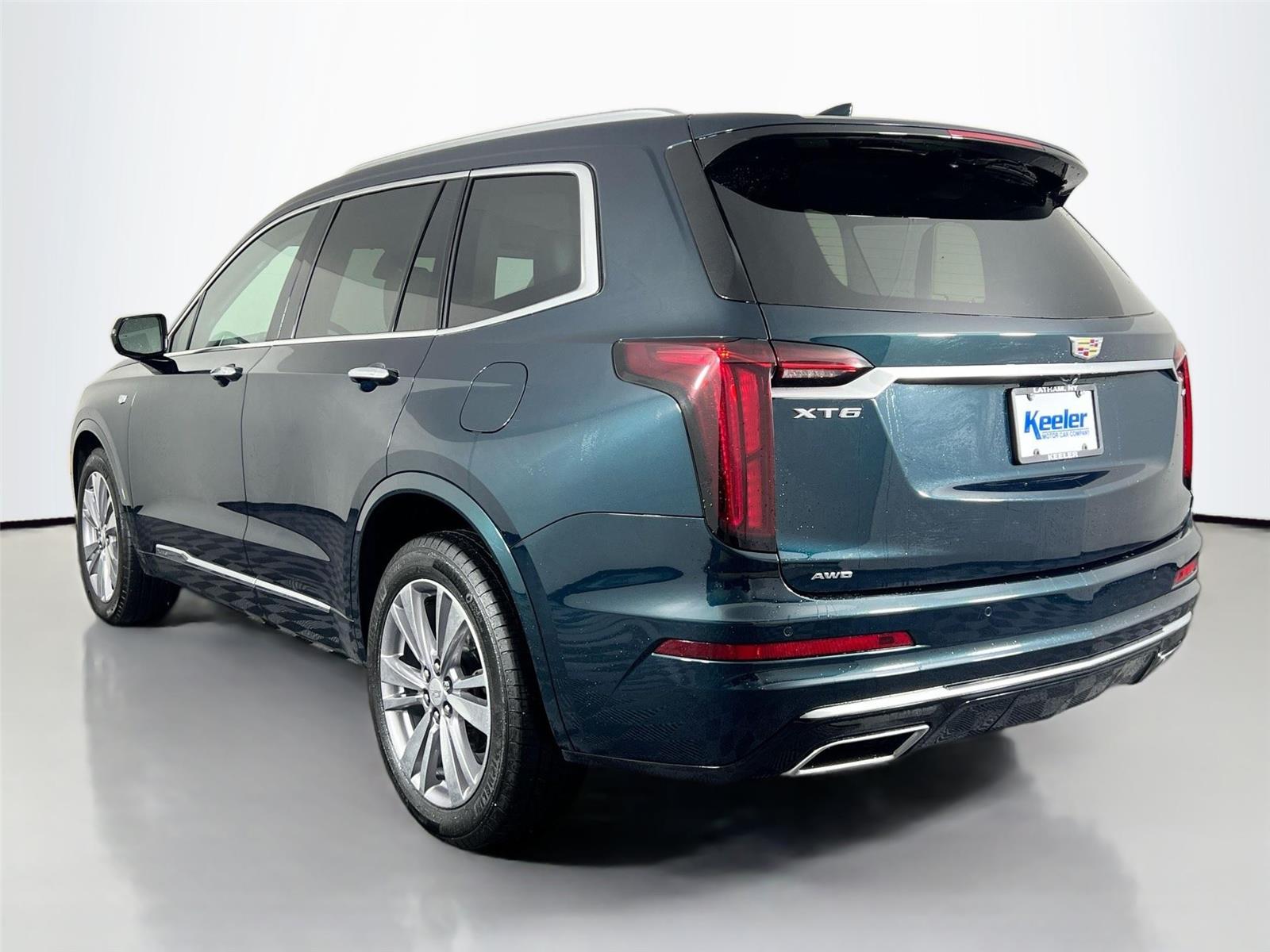 2024 Cadillac XT6 Premium Luxury photo 4