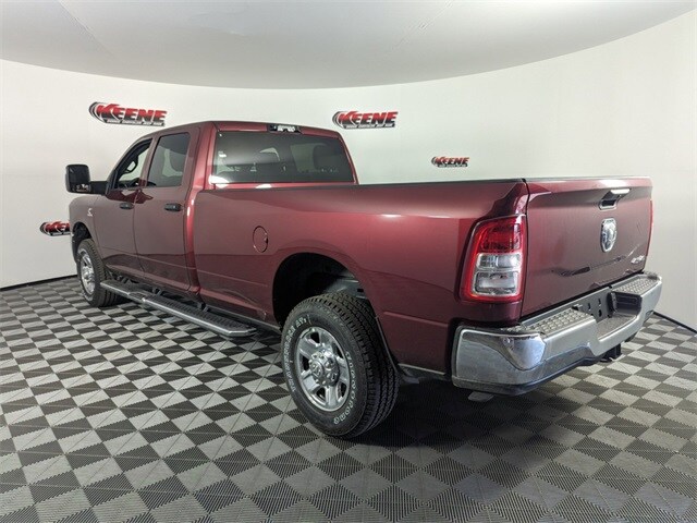 2024 Ram 2500 Tradesman photo 3
