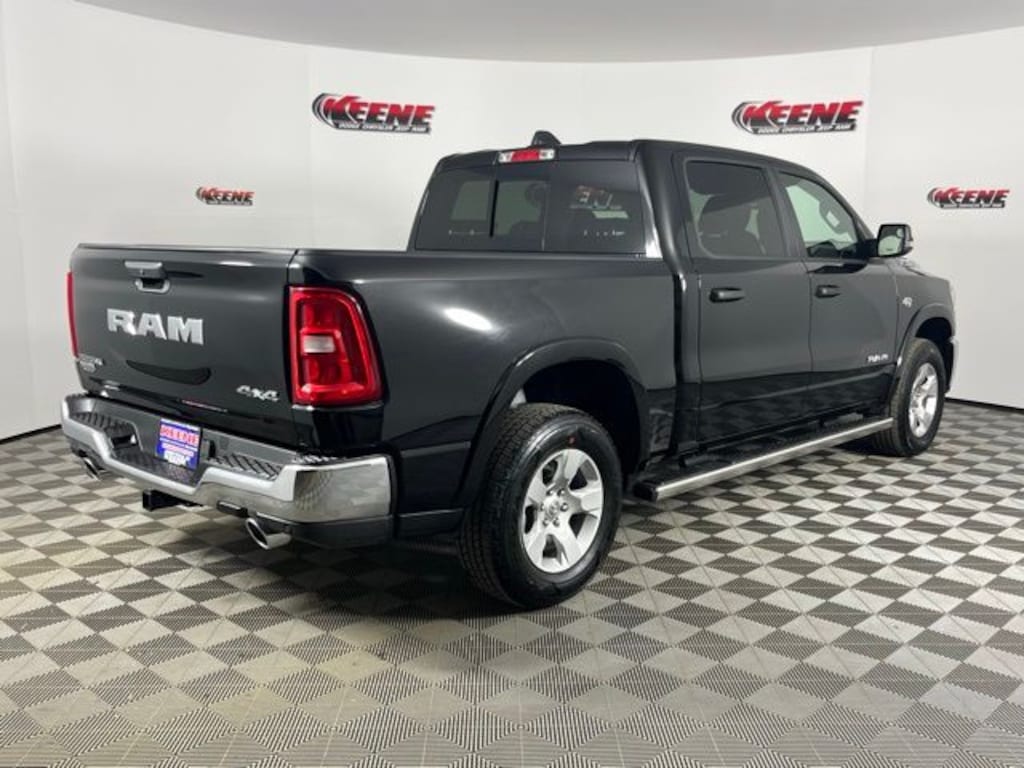 New 2026 Ram 1500 BIG HORN CREW CAB 4X4 5'7 BOX Pickup