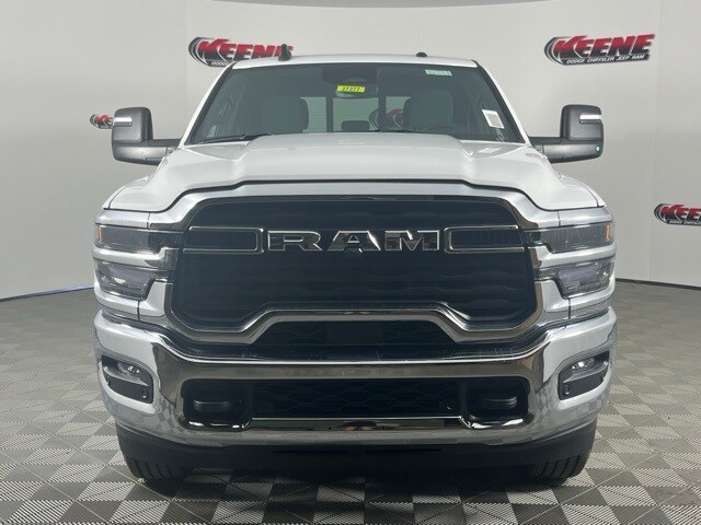 2025 Ram 2500 Tradesman photo 3