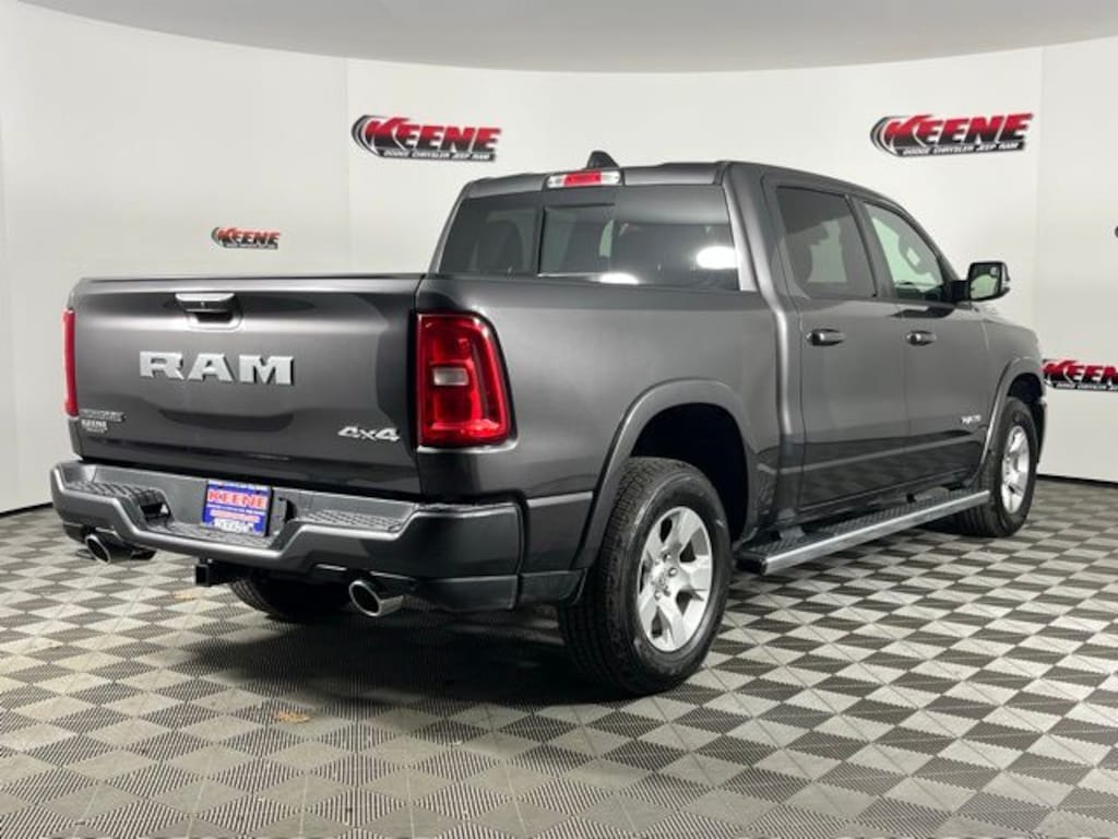 New 2026 Ram 1500 BIG HORN CREW CAB 4X4 5'7 BOX Pickup