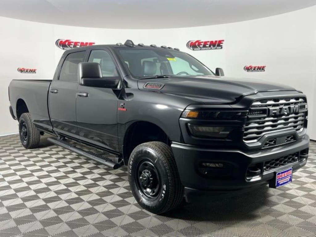 New 2025 Ram 2500 TRADESMAN CREW CAB 4X4 8' BOX Pickup