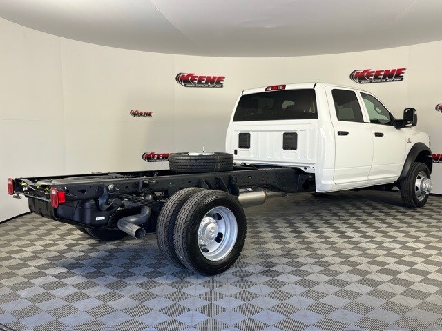 2026 Ram 5500 Tradesman photo 2