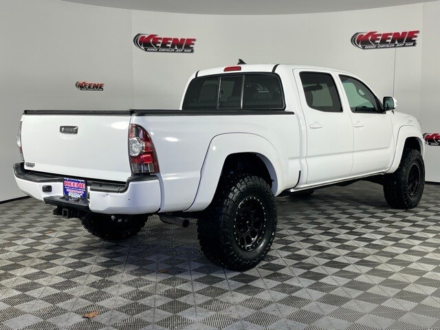 2014 Toyota Tacoma Base photo 2