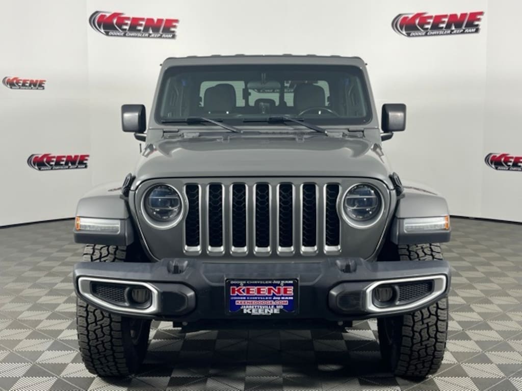Used 2020 Jeep Gladiator Overland Truck