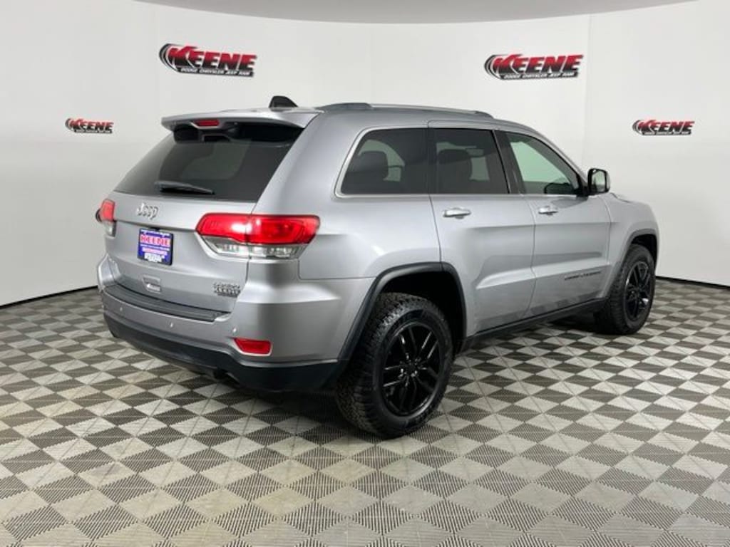 Used 2018 Jeep Grand Cherokee Laredo SUV