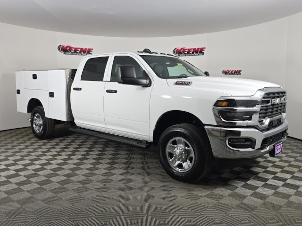 New 2025 Ram 2500 TRADESMAN CREW CAB 4X4 8' BOX Pickup