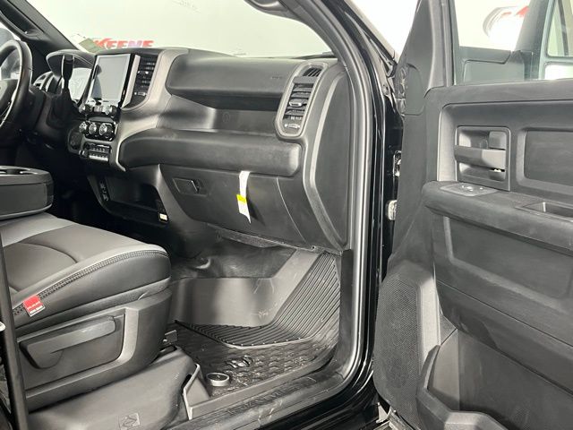 2025 RAM 2500 Tradesman - Photo 28