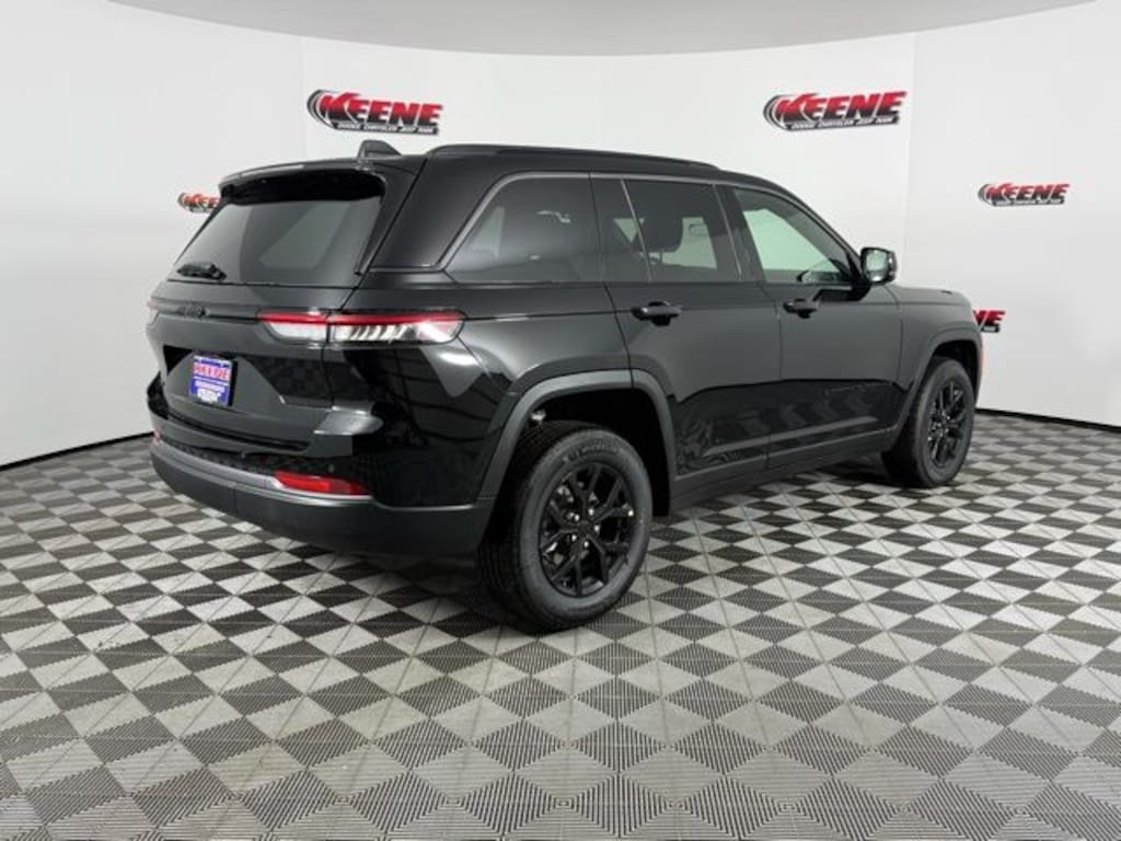New 2026 Jeep Grand Cherokee LAREDO ALTITUDE 4X4 Sport Utility