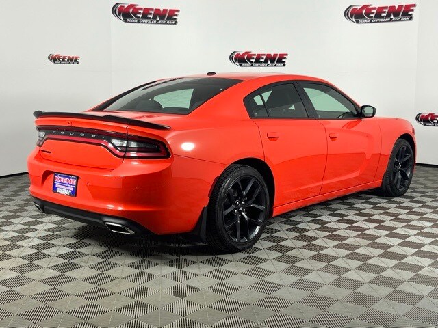 2019 Dodge Charger SXT photo 3
