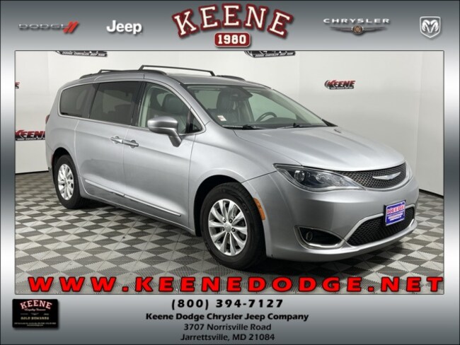 2017 Chrysler Pacifica Touring L Minivan/Van 2017 Chrysler Pacifica Touring L Minivan/Van