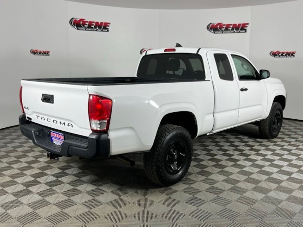 Used 2017 Toyota Tacoma SR Truck