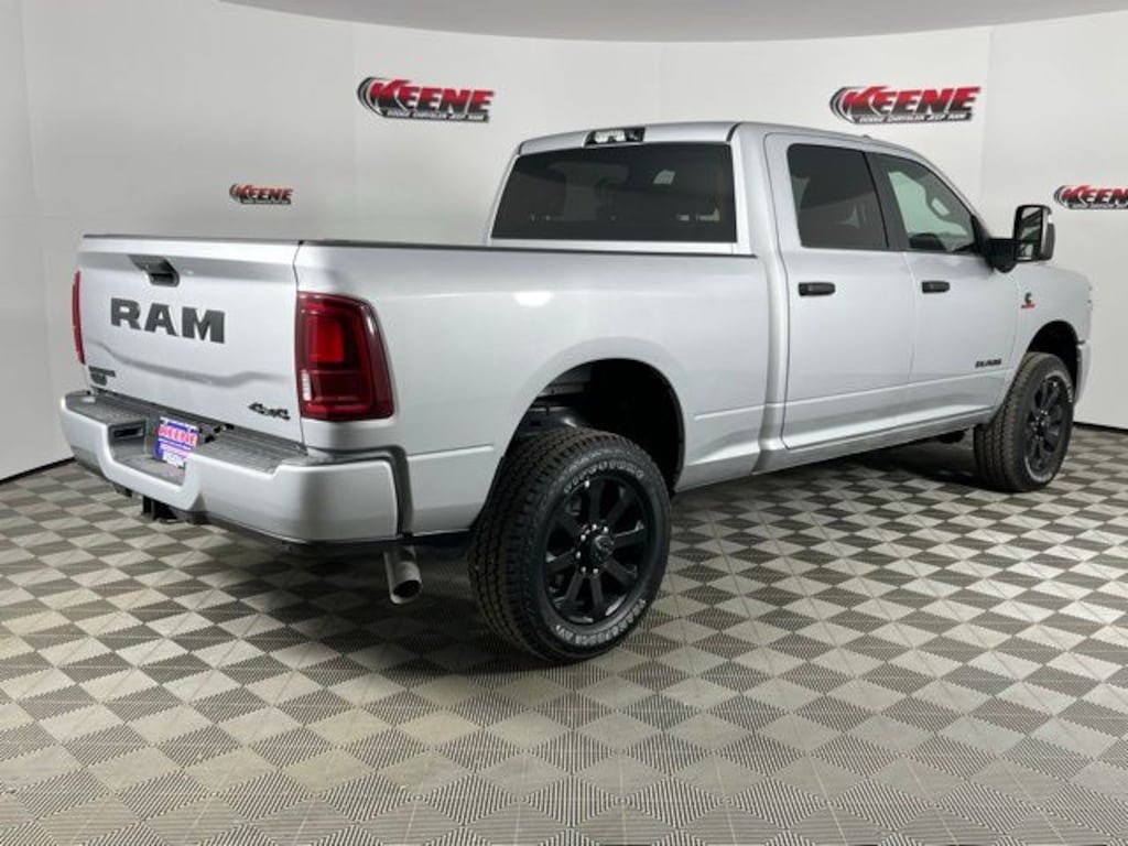 New 2026 Ram 2500 BIG HORN CREW CAB 4X4 6'4 BOX Pickup