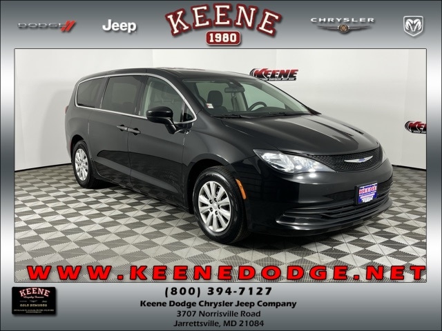 2020 Chrysler Voyager L