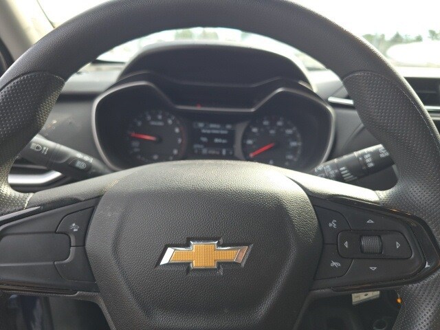 2023 Chevrolet Trailblazer LS photo 4