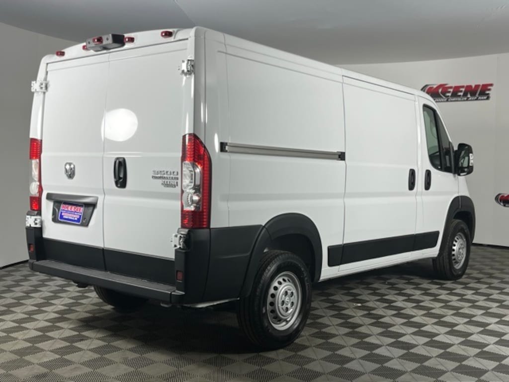 New 2025 Ram ProMaster PROMASTER 3500 TRADESMAN CARGO VAN LOW ROOF 136' W Cargo Van