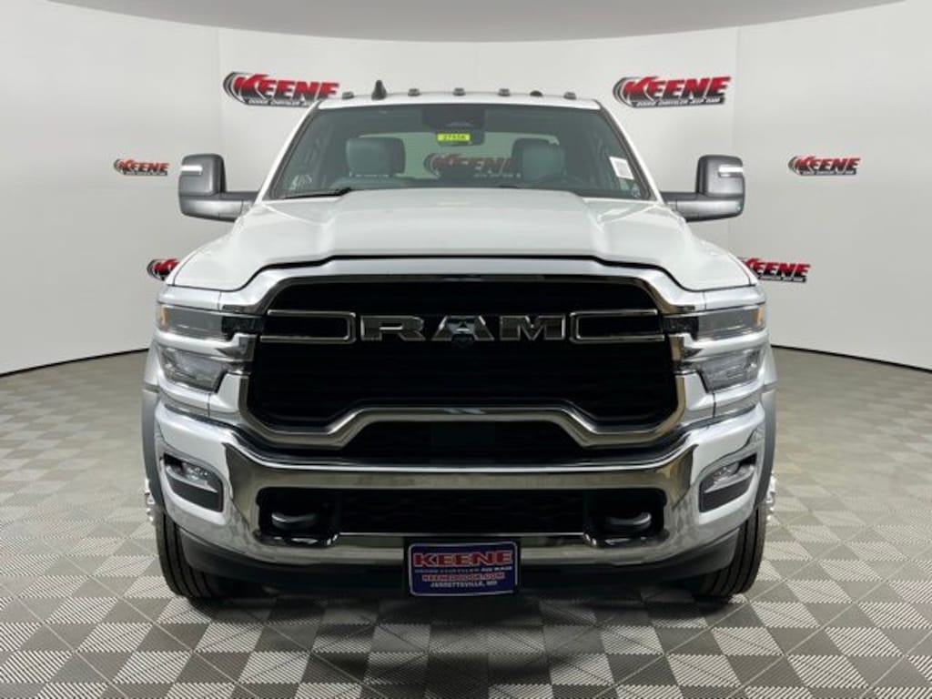 New 2026 Ram 5500 Chassis Cab TRADESMAN CREW 4X4 60' CA Pickup