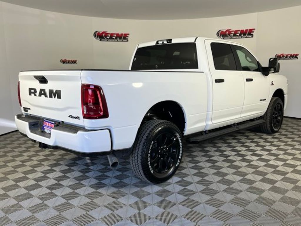 New 2026 Ram 2500 BIG HORN CREW CAB 4X4 6'4 BOX Pickup