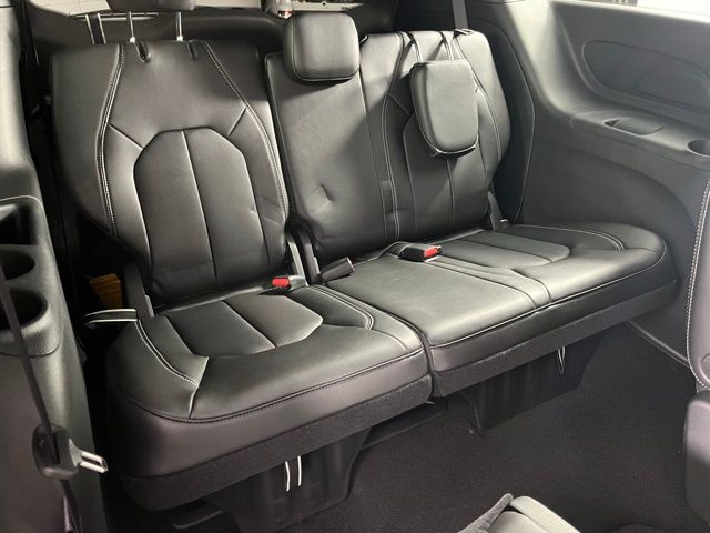 2026 Chrysler Voyager LX - Photo 27