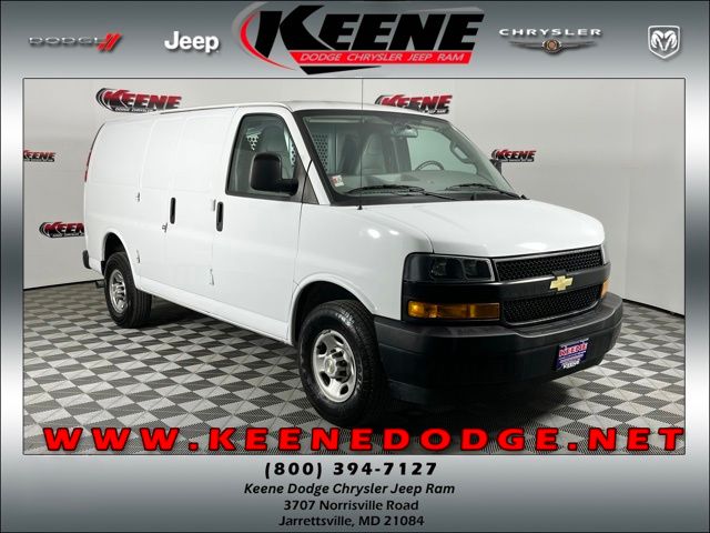 2022 Chevrolet Express 3500 Work Van HD's photo