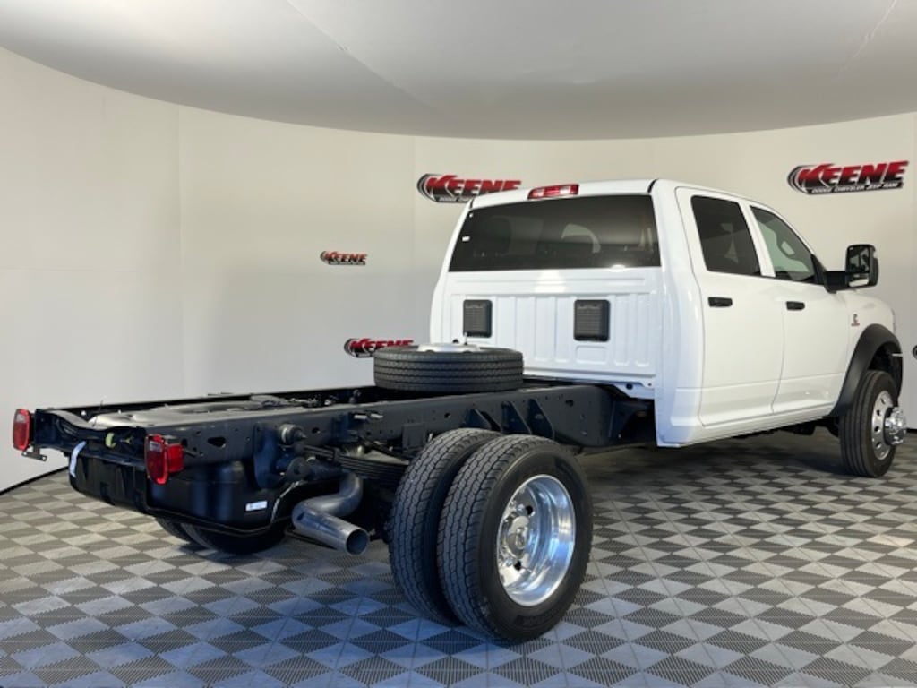 New 2026 Ram 5500 Chassis Cab 5500 TRADESMAN CHASSIS CREW CAB 4X4 60' CA Pickup