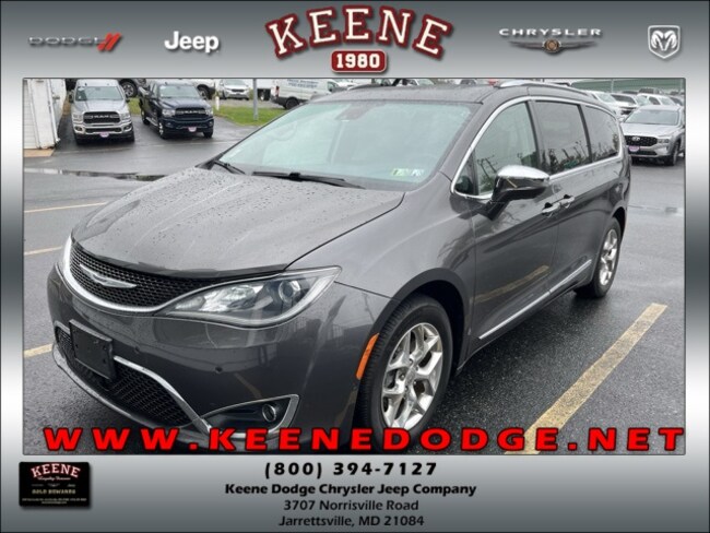 2017 Chrysler Pacifica Limited Minivan/Van 2017 Chrysler Pacifica Limited Minivan/Van