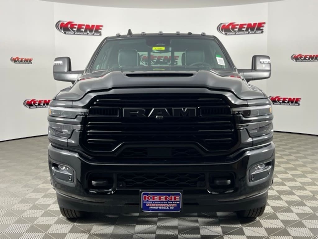 New 2026 Ram 3500 LARAMIE CREW CAB 4X4 8' BOX Pickup