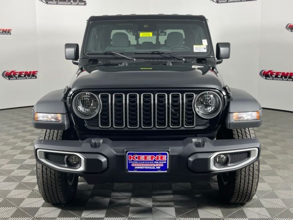 New 2025 Jeep Gladiator SPORT S 4X4 Pickup