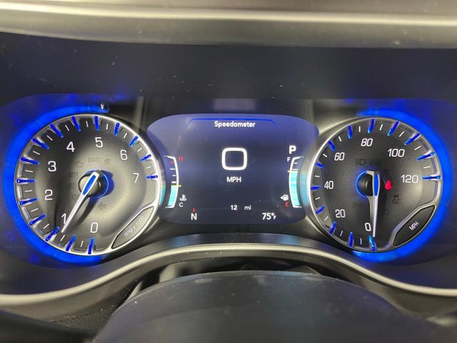 2026 Chrysler Voyager LX - Photo 15