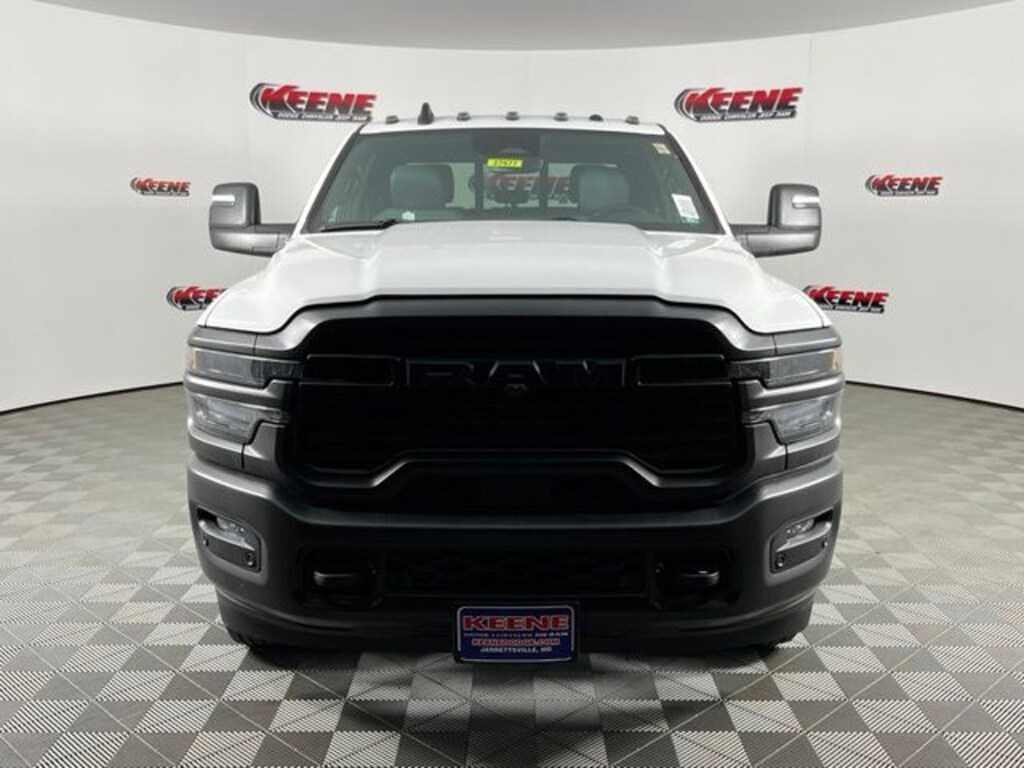 New 2026 Ram 3500 TRADESMAN CREW CAB 4X4 8' BOX Pickup