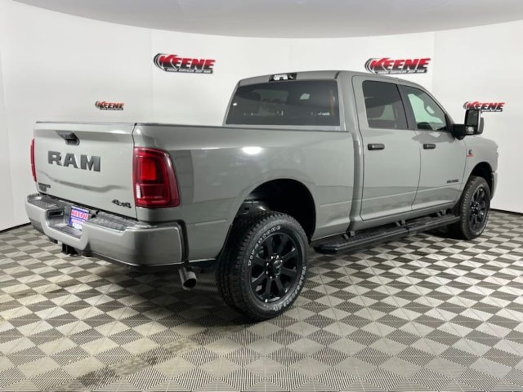 New 2026 Ram 2500 BIG HORN CREW CAB 4X4 6'4 BOX Pickup