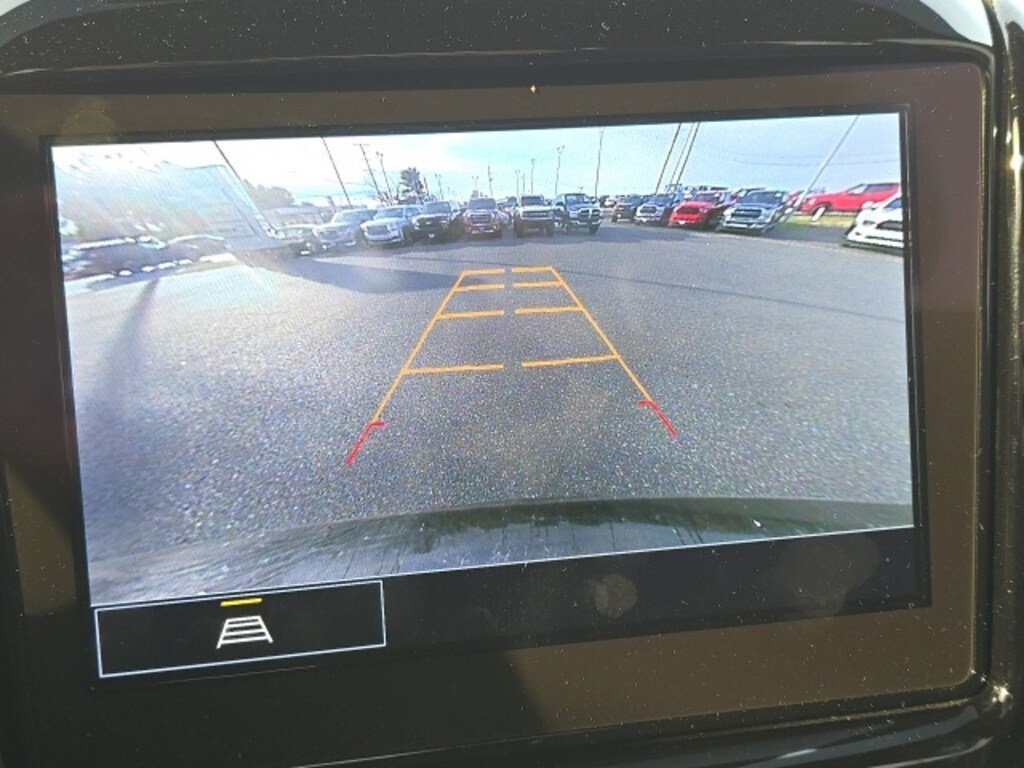 Used 2022 Chevrolet Traverse LT SUV