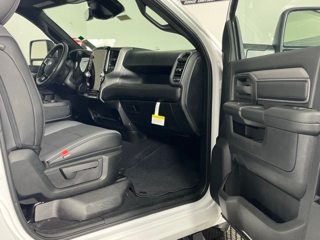 2026 RAM 2500 Tradesman - Photo 24